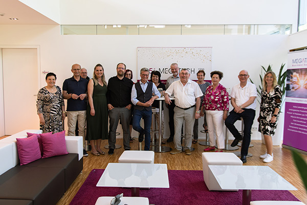 Gruppenfoto Bernd Sibler und CSU Vertreter bei MEGATECH